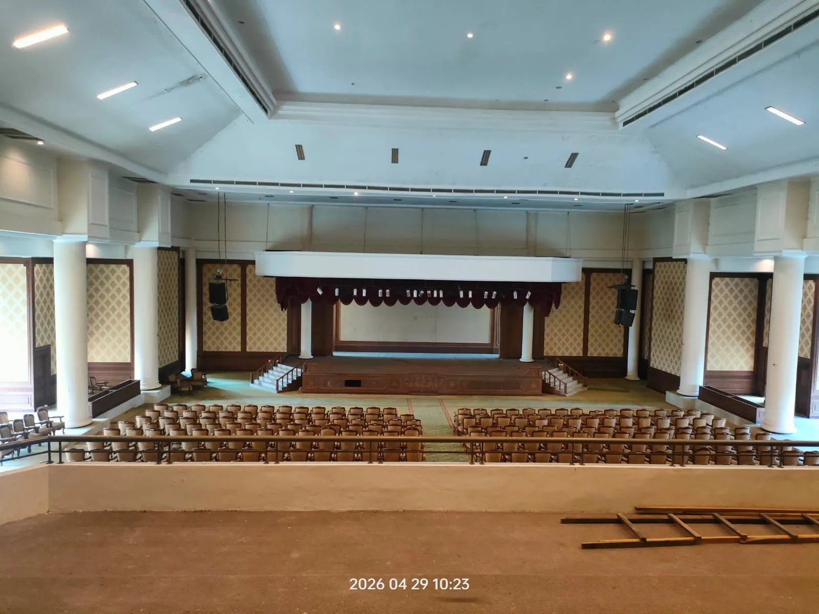 Bangunan Aula Lantai II Gedung Putri Karang Melenu